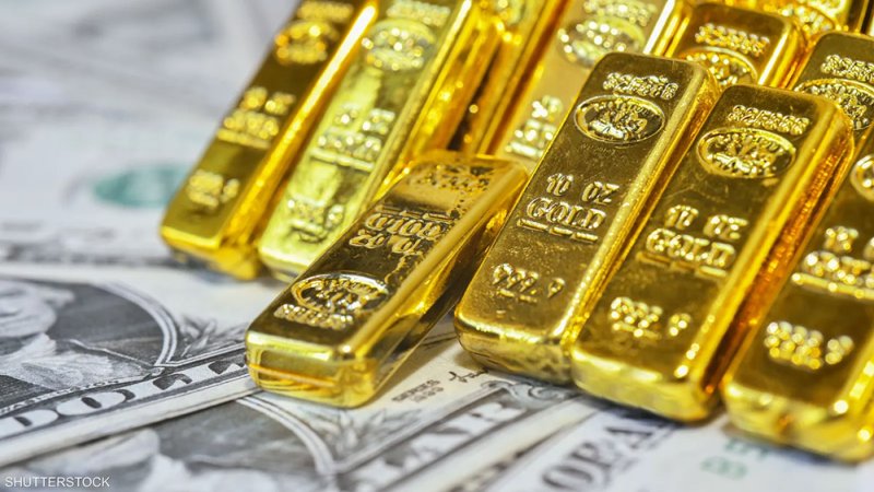 الذهب يلمع بدعم من تراجع الدولار بعد قرار الفيدرالي