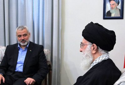 صحيفة تكشف عن زيارة لرئيس حركة حماس إلى إيران