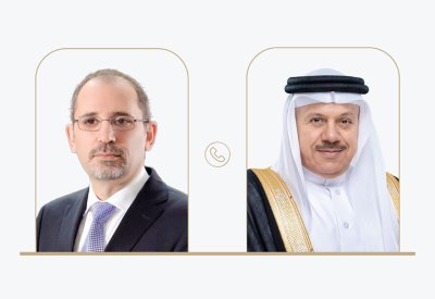 اتصال هاتفي بين سعادة وزير الخارجية ومعالي نائب رئيس الوزراء وزير الخارجية بالمملكة الأردنية الهاشمية