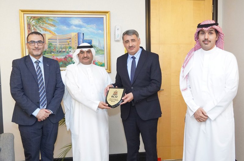 جامعة البحرين الطبية تعزز التعاون مع الملحقية الثقافية السعودية