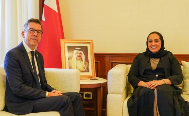 وزيرة الإسكان تستقبل السفير الفرنسي لدى المملكة