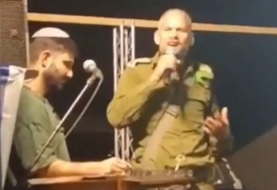 ضابط إسرائيلي يهتف "غزة ولبنان والبلد كله لنا"