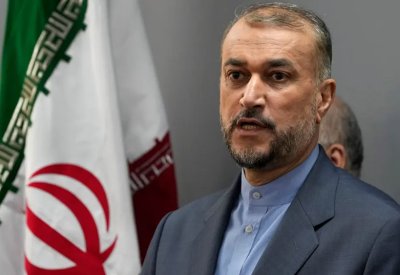 وزير خارجية إيران: يجب نزع سلاح إسرائيل النووي فوراً