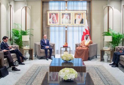 "وزير المالية" يؤكد على ما يجمع مملكة البحرين والجمهورية الفرنسية من علاقات متميزة على كافة المستويات