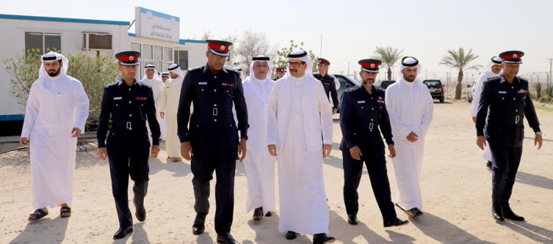سمو محافظ الجنوبية يزور مركز خدمات البر ويشيد بالجاهزية الأمنية ونسبة الخدمات الإلكترونية المقدمة للمخيمين