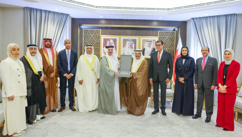 رئيس مجلس الشورى يشيد بجهود ديوان "الرقابة" في إعداد تقارير مهنية تعزز كفاءة وأداء المؤسسات الحكومية