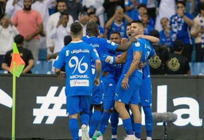 ميتروفيتش وكنو يخطفان انتصارا مثيرا للهلال أمام التعاون