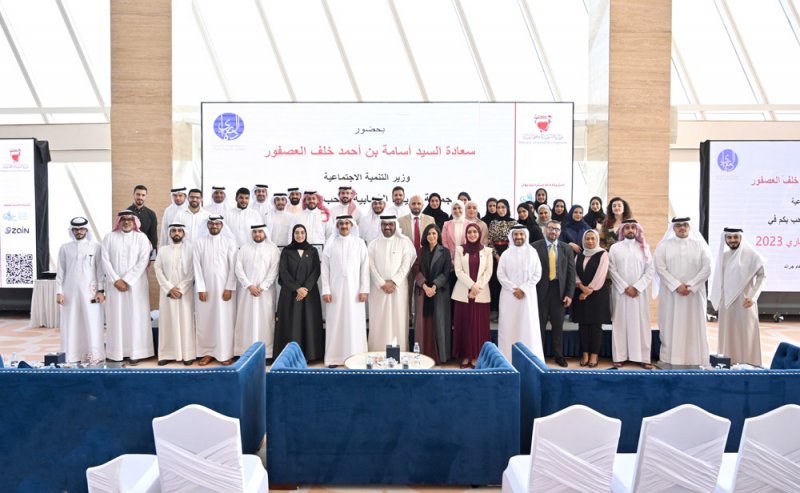 وزير التنمية الاجتماعية يشيد بجهود جمعية الريادة الشبابية في ترسيخ الثقافة المالية لدى الشباب
