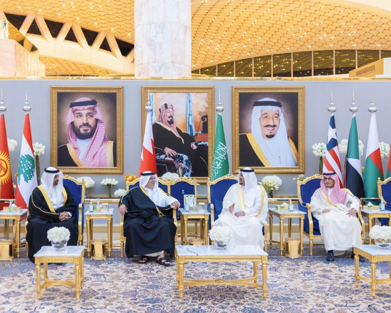 سمو ولي العهد رئيس مجلس الوزراء يصل إلى المملكة العربية السعودية الشقيقة لترؤس وفد المملكة إلى الدورة غير العادية لاجتماع مجلس جامعة الدول العربية على مستوى القمة والقمة الإسلامية الاستثنائية