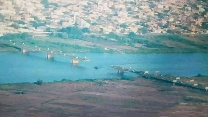 تدمير جسر رئيسي على نهر النيل بين الخرطوم بحري وأم درمان