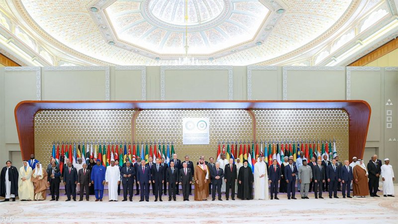قمة الرياض تدعو لـ"كسر الحصار وفرض إدخال المساعدات" إلى غزة
