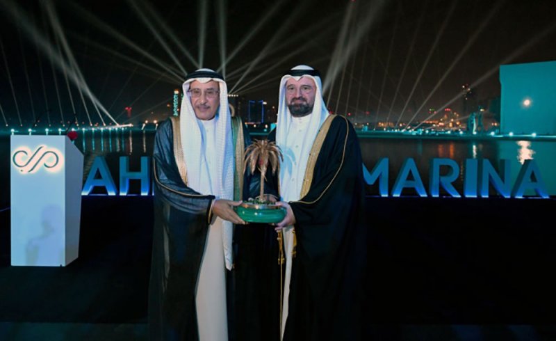 الشيخ خالد بن عبد الله يشهد وضع حجر الأساس لـ "بحرين مارينا"‎