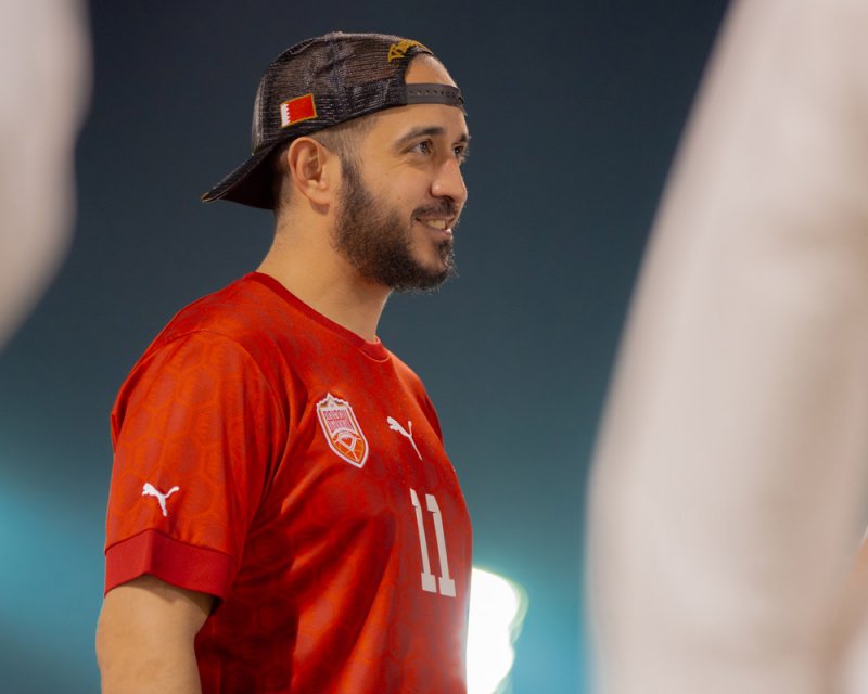 خالد بن حمد يلتقي لاعبي المنتخب الوطني ويحثهم على التمثيل المشرف