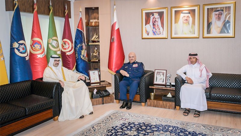 رئيس الأمن العام يستقبل سمو محافظ الجنوبية