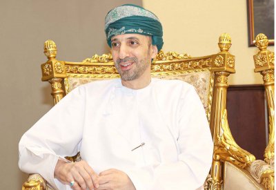 السفير البوسعيدي لـ “البلاد”: 900 مؤسسة تجارية بحرينية تعمل في مسقط