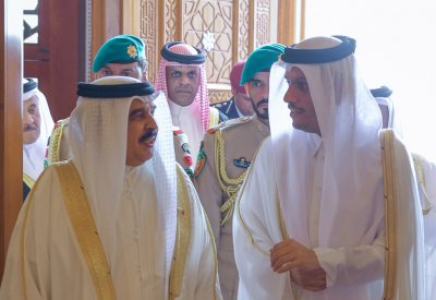 جلالة الملك المعظم يستقبل رئيس مجلس الوزراء وزير الخارجية بدولة قطر