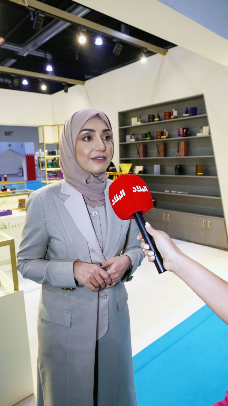 أمينة محمد: أنثى الميزان ورجل الحوت فكرة حصرية لـ “مُزن للعطورات” بمعرض العطورات العربية