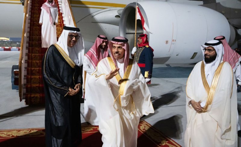 وزير الخارجية بالمملكة العربية السعودية يصل إلى مملكة البحرين للمشاركة في أعمال الدورة التاسعة عشرة لمؤتمر حوار المنامة