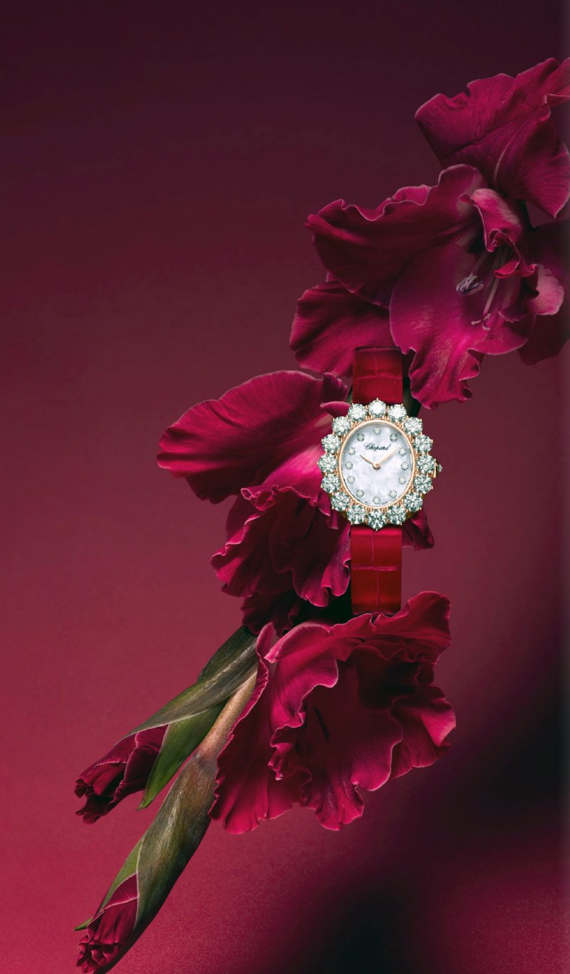 ساعة (L’Heure du Diamant) استعراض باهر لمهارات شوبارد العريقة في صناعة الساعات والمجوهرات