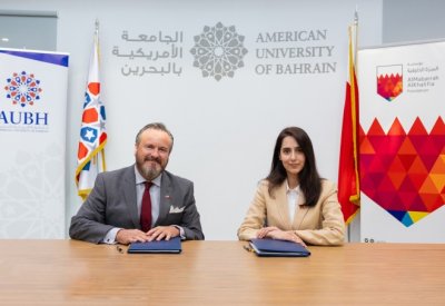 مؤسسة المبرّة الخليفية تعلن انضمام الجامعة الأمريكية بالبحرين ضمن برنامج "رايات"