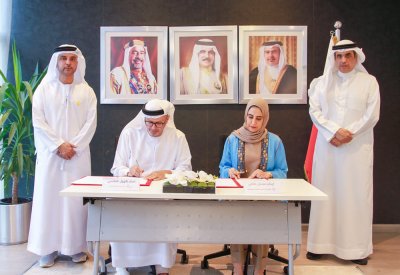"التنمية السياسية" يوقع مذكرة تفاهم مع "وطني الإمارات" لتعزيز التعاون المشترك في المجالات المعرفية والبحثية 