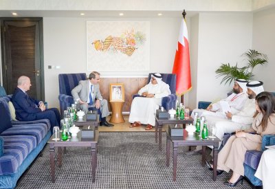 وزير الخارجية يجتمع مع رئيس الشؤون السياسية في اللجنة اليهودية الأمريكية