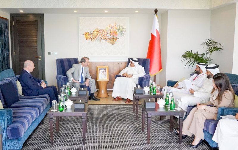 وزير الخارجية يجتمع مع رئيس الشؤون السياسية في اللجنة اليهودية الأمريكية