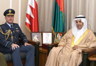 وزير شؤون الدفاع يستقبل نائب رئيس القوات المسلحة النيوزلندي‎