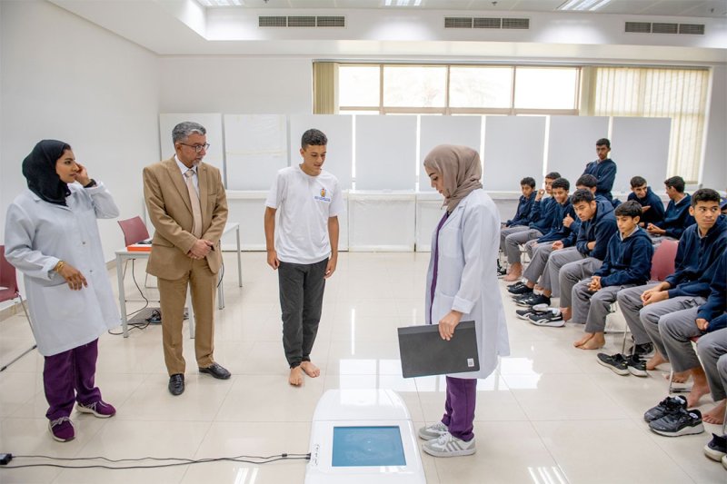 مركز الطب الرياضي والتأهيل يشارك بفعالية "حافظ على قدميك"