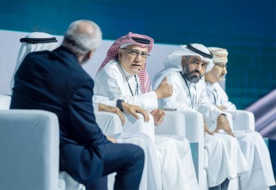 منتدى عربال يناقش تقليل انبعاثات الكربون من مصانع الألمنيوم