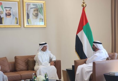 وزير الدولة بوزارة خارجية الإمارات يستقبل المدير العام للشؤون القانونية وحقوق الإنسان