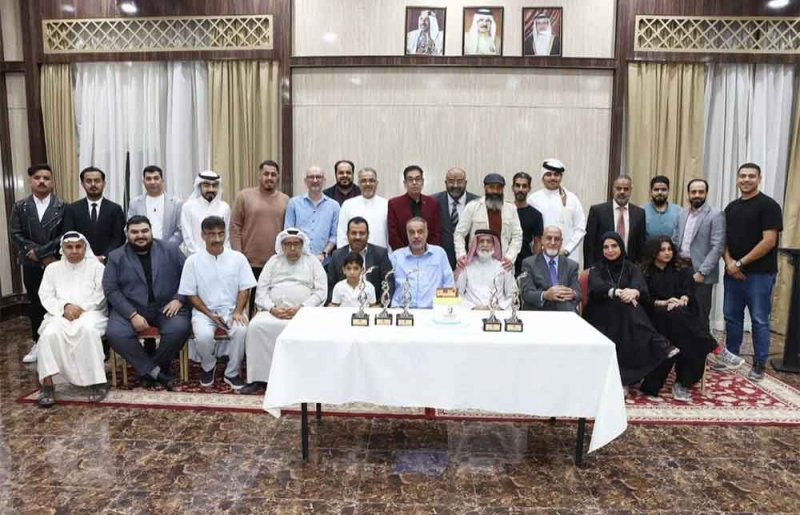  الريف يحتفي بطاقم مسرحية" عندالضفة الأخرى"