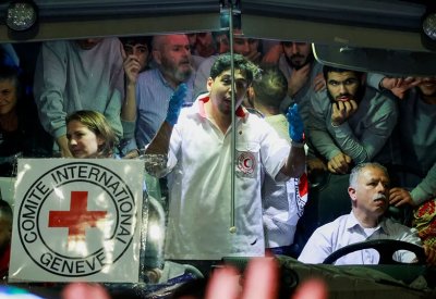 إسرائيل تفرج عن 39 معتقلا فلسطينيا بينهم 6 سيدات و33 طفلا
