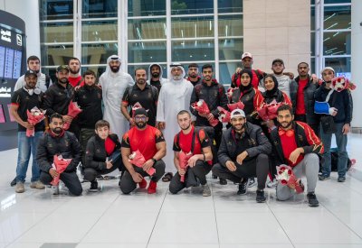 عودة أبطال فنون القتال المختلطة من بطولة العالم بثلاث ميداليات ذهبية وفضية