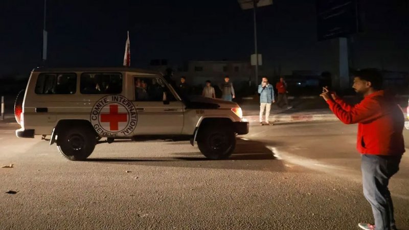 حماس: سنعمل على تمديد الهدنة وفقا لعدد المحتجزين المدنيين