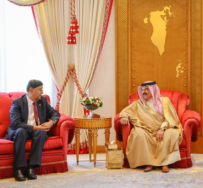 الملك المعظم يشيد بعمق العلاقات الوطيدة مع أميركا في المجالات الطبية