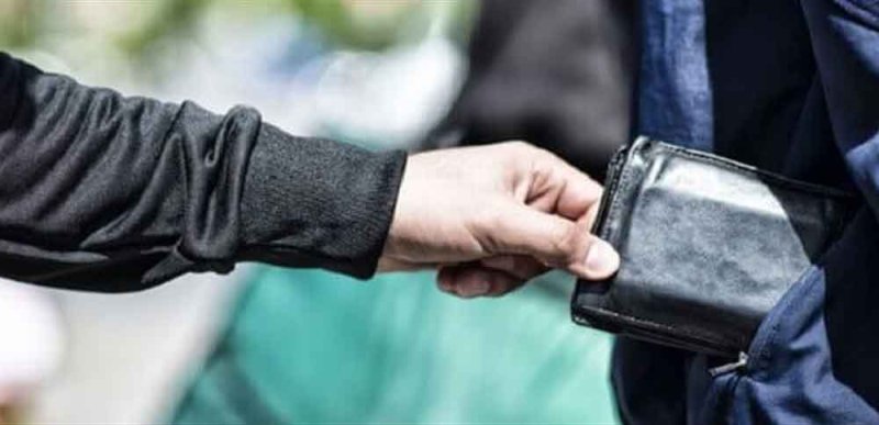 السجن 3 سنوات لنزيل سرق بطاقة بنكية لآخر
