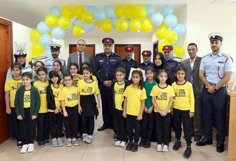 إدارة شرطة خدمة المجتمع تحتفي بـ" يوم الطفل العالمي "
