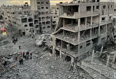 وكأنه سطح القمر.. صور تكشف حجم الدمار في غزة