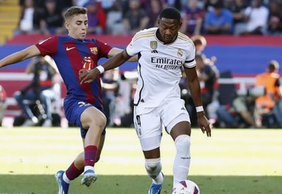 ريال مدريد يراقب بديل ألابا