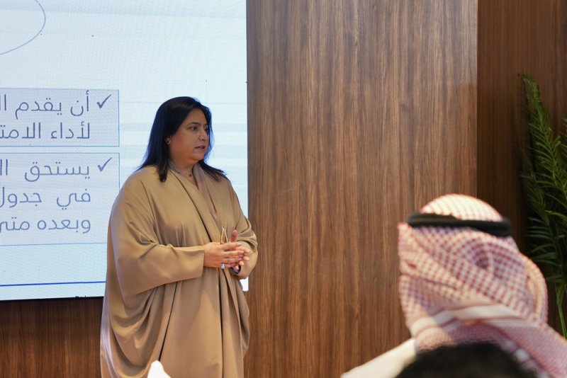 المدير العام لمعهد الإدارة العامة تلتقي بالدفعة 33 من برنامج "تأسيس"