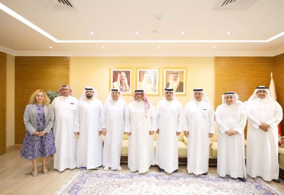 خالد بن علي يشيد بمتانة العلاقات مع الإمارات