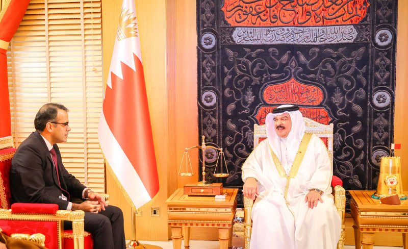 الملك المعظم يتسلم أوراق اعتماد سفراء البرازيل وباكستان ومصر