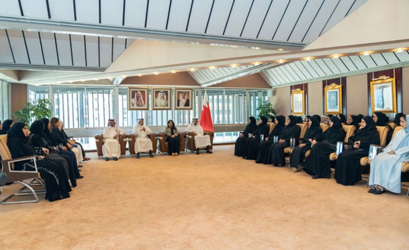 وزير العدل: المكانة المتقدمة للمرأة البحرينية يعبر عن أحد الأبعاد الحضارية المضيئة لمملكة البحرين