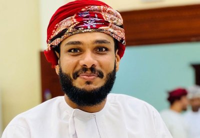 مهرجان ظفار المسرحي يكرم الفنان محمد العجمي