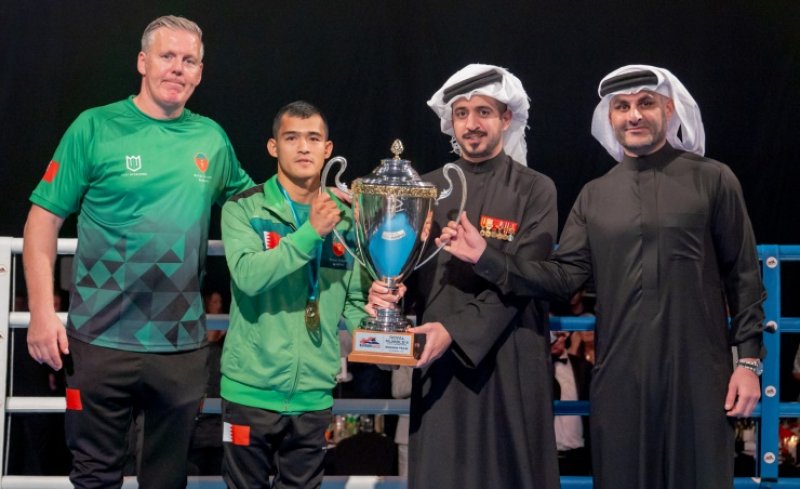 سمو الشيخ خالد بن حمد: فوز الحرس الملكي ببطولة ROYAL RUMBLE للملاكمة يشكل دافعا لحصد المزيد من الإنجازات القادمة