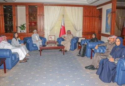 وزير التربية والتعليم يستقبل رئيس مجلس إدارة مدرسة عالية الوطنية الخاصة