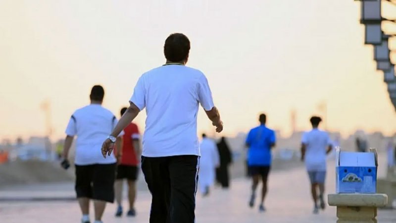 المشي بهذه الطريقة يقلل من الكرش.. فلتجربوها!