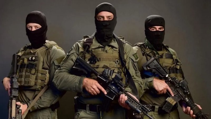 تعرّف إلى 136 أسيراً لدى حماس معظمهم عسكريون إسرائيليون