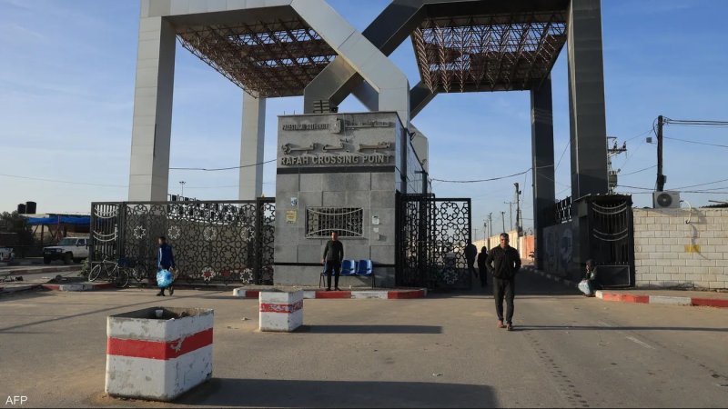 منذ استئناف الحرب.. إحصاء بمئات المغادرين من غزة إلى مصر